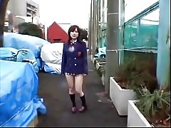 Rada poskusiti novih stvari japonski