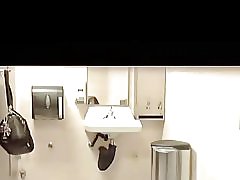 Seksi dekle voyeured v kopalnici