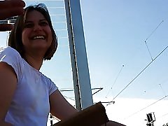 Se trudila, ampak... poisson