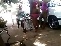 Gladko prekleto putaria na ulici